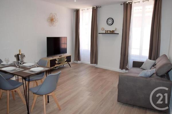 Appartement T2 à vendre  2 pièces - 45,60 m2 FREJUS - 83