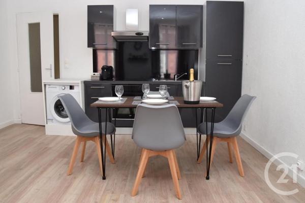 Appartement T2 à vendre  2 pièces - 45,60 m2 FREJUS - 83