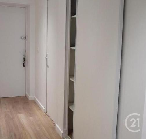 Appartement T2 à vendre  2 pièces - 45,60 m2 FREJUS - 83