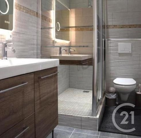 Appartement T2 à vendre  2 pièces - 45,60 m2 FREJUS - 83