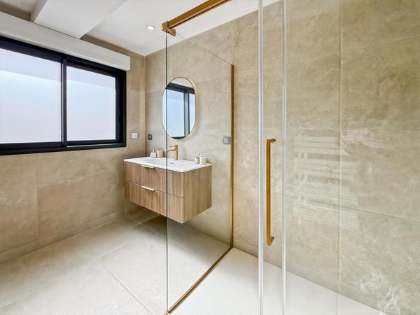 Maison contemporaine à vendre proche de Saint-Rémy-de-Provence