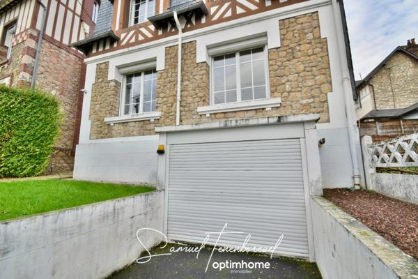 Maison néo-normande de caractère avec sous-sol et stationnement – Centre-ville de Lisieux