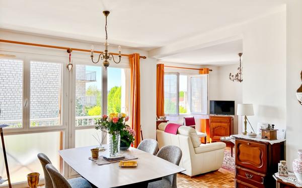Appartement à vendre    4 pièces • 67,33 m2 Le Chesnay