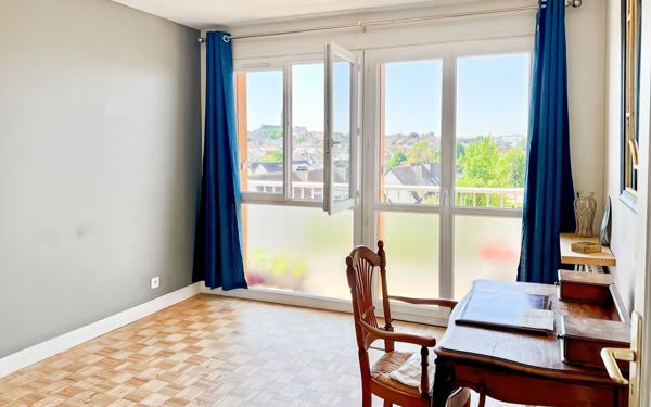 Appartement à vendre    4 pièces • 67,33 m2 Le Chesnay