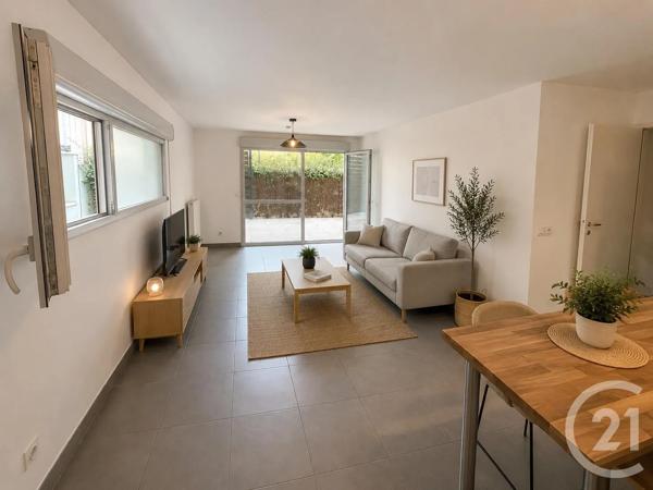 Appartement F3 à vendre  3 pièces - 63 m 2   LYON  - 69007
