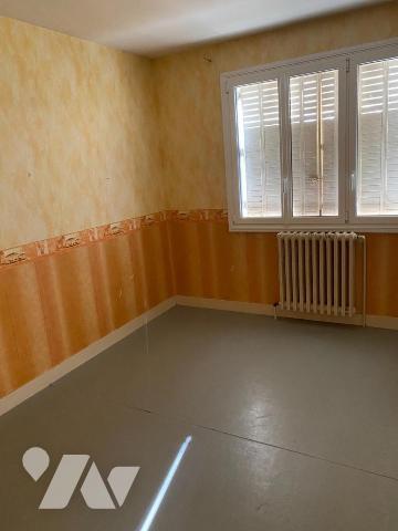 PAVILLON - A VENDRE- BESSE / BRAYE (72310)