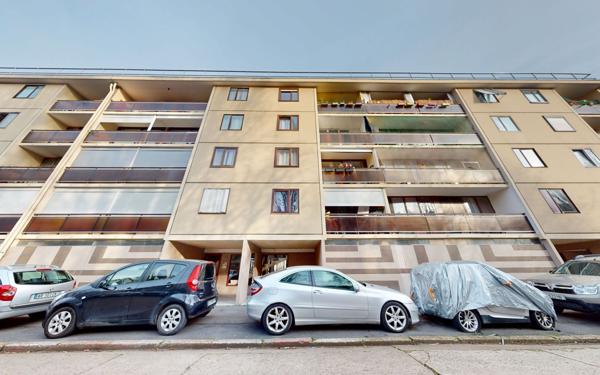 Appartement à vendre    3 pièces • 54,58 m2 Clichy-sous-Bois