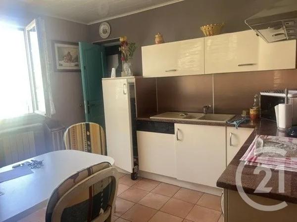 Maison à vendre  4 pièces - 90 m 2   MIRAMAS  - 13