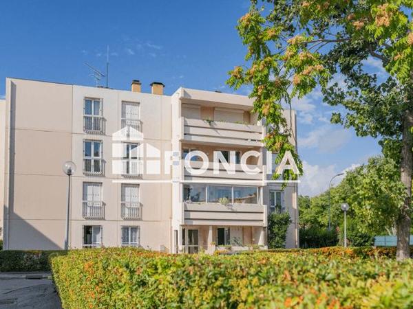 À vendre Appartement 5 pièces 105 m² - Marignane 13700