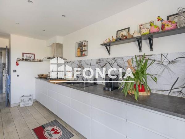 À vendre Appartement 5 pièces 105 m² - Marignane 13700