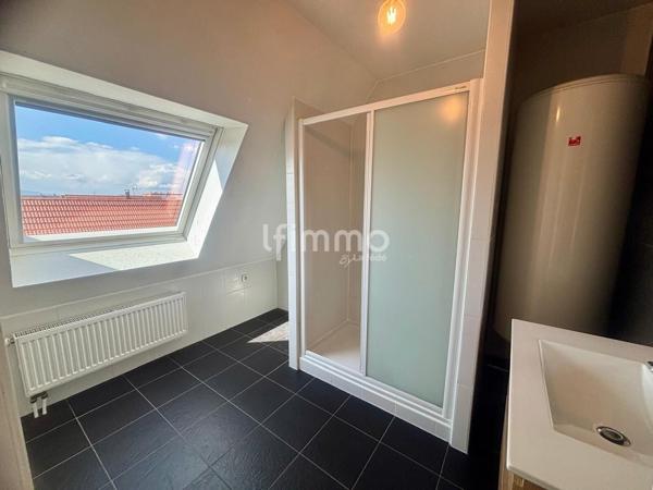 Duplex lumineux dernier étage avec balcon – Cœur d’Erstein