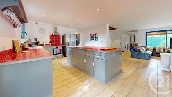 Maison à vendre  8 pièces - 218,17 m2 LONGEVILLE SUR MER - 85