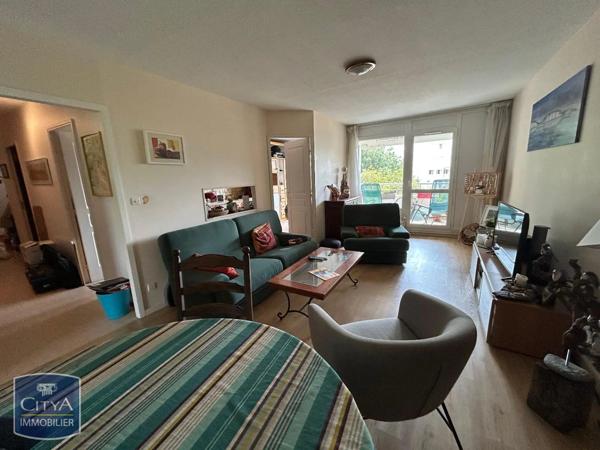 Appartement à louer 5 pièces 102m²