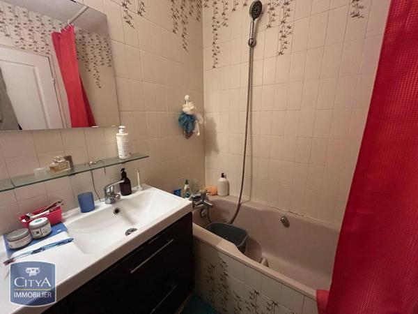 Appartement à louer 5 pièces 102m²