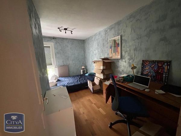 Appartement à louer 5 pièces 102m²