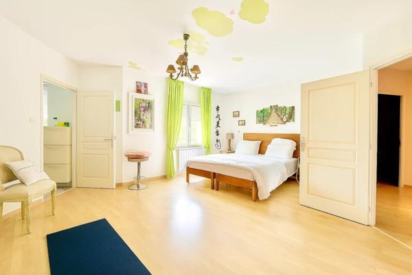 Vente Maison 5 pièces 200 m2 à Casseneuil