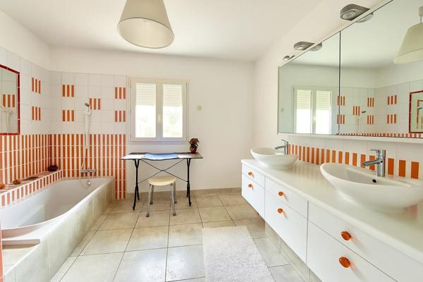 Vente Maison 5 pièces 200 m2 à Casseneuil