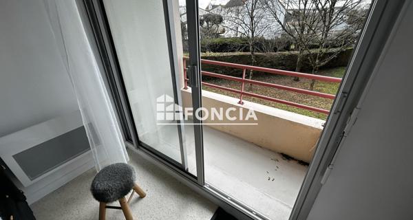 À vendre Studio 27.89 m² - Poitiers 86000