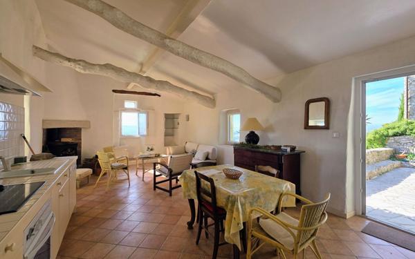 Maison à vendre    3 pièces • 125 m2 Savasse