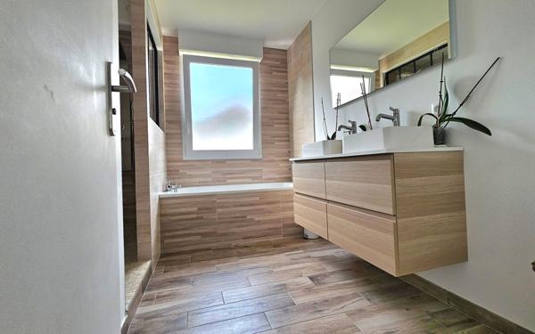Maison à vendre    6 pièces • 126 m2 Gueux