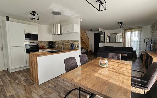 Maison à vendre    6 pièces • 126 m2 Gueux