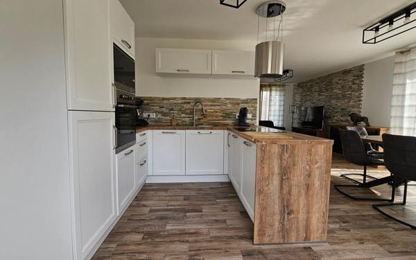 Maison à vendre    6 pièces • 126 m2 Gueux