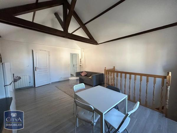 Appartement à louer 2 pièces 41.09m² Cambrai (59400)
