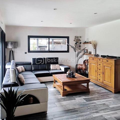 Maison contemporaine de 290 m²