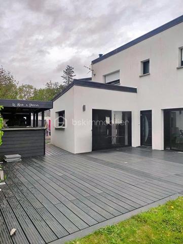 Maison contemporaine de 290 m²