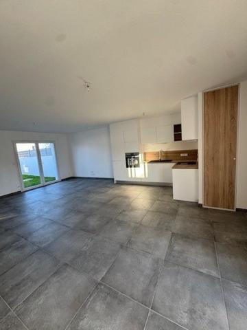 Maison neuve, première main