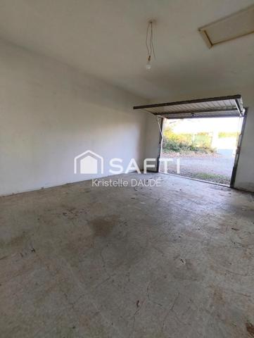 Maison de plain pied, trois chambres et garage attenant