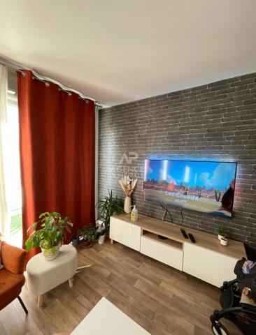 Appartement Poissy 2 pièce(s) 42 m2 €240 000 ** - Référence 9003