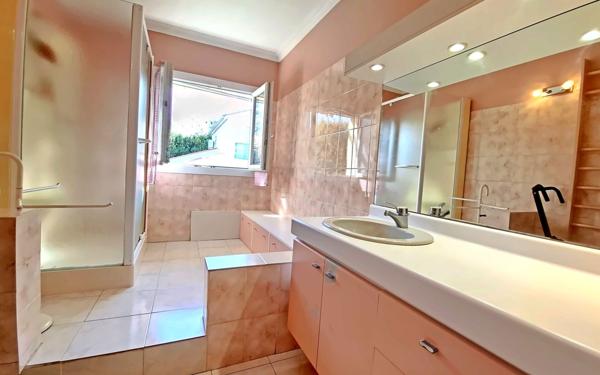 Maison à vendre    4 pièces • 124,76 m2 Montpellier