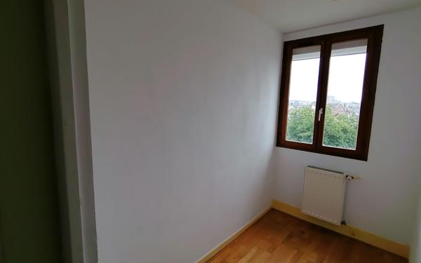 Appartement à louer    4 pièces •  Saint-Quentin