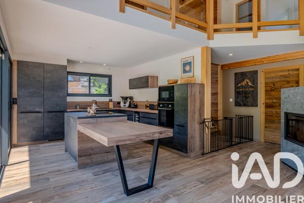 Maison à vendre 7 pièces 182 m² Saint-Sixt