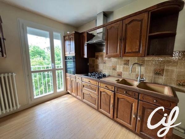 Appartement T3 SAINT HERBLAIN - 60 m2  784 Euros