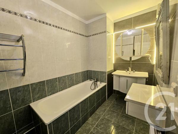Appartement F3 à vendre  3 pièces - 100,12 m 2   LATTES  - 34