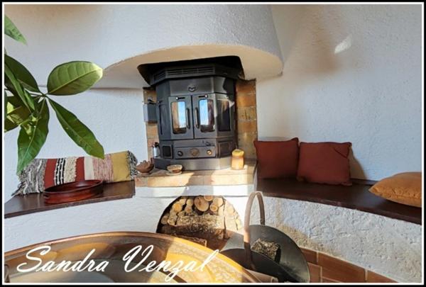 VILLA D'ARCHITECTE à DIGNE LES BAINS, avec une VUE REMARQUABLE, sans VIS à VIS, EXPOSITION SUD, 4 CHAMBRES