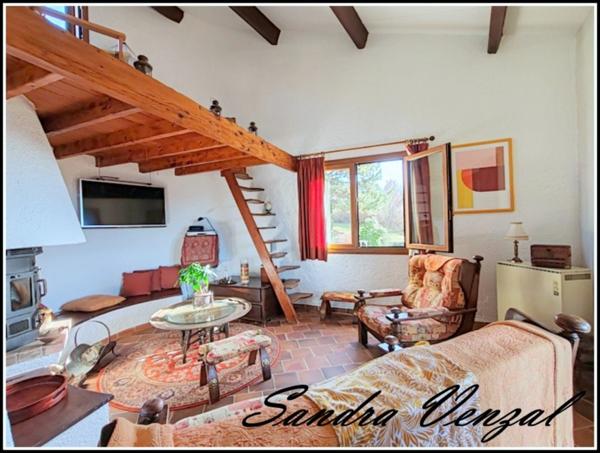 VILLA D'ARCHITECTE à DIGNE LES BAINS, avec une VUE REMARQUABLE, sans VIS à VIS, EXPOSITION SUD, 4 CHAMBRES