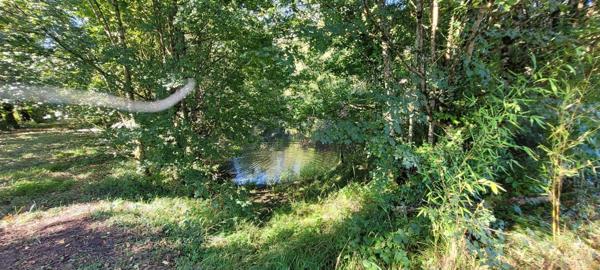 Fermette 4 chambres, un bureau, dépendances, terrain 9000m2