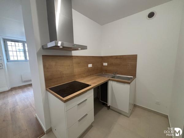 Appartement - À louer - 19 m² - DOURDAN | The Door Man
