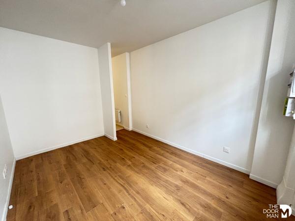 Appartement - À louer - 19 m² - DOURDAN | The Door Man