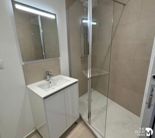 Appartement - À louer - 19 m² - DOURDAN | The Door Man