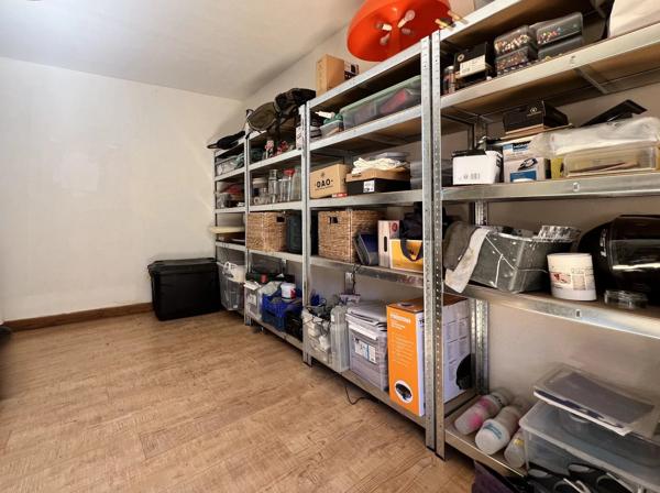 Maison de ville rénovée avec patio et 3 chambres à vendre à Mouleydier