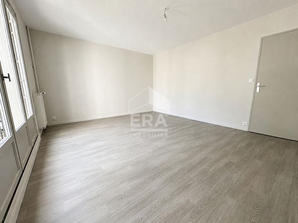 TOURS- Entre LES HALLES et LAMARTINE - Appartement T3 rénové