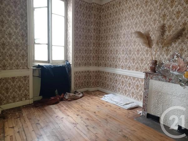 Maison à vendre  10 pièces - 220 m 2   BOURG ARGENTAL  - 42