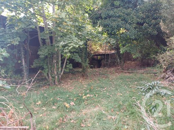 Maison à vendre  10 pièces - 220 m 2   BOURG ARGENTAL  - 42