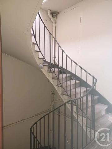 Maison à vendre  10 pièces - 220 m 2   BOURG ARGENTAL  - 42