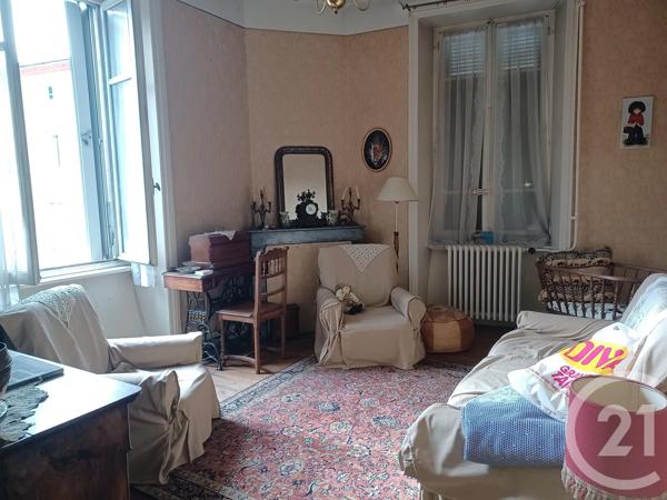 Maison à vendre  10 pièces - 220 m 2   BOURG ARGENTAL  - 42