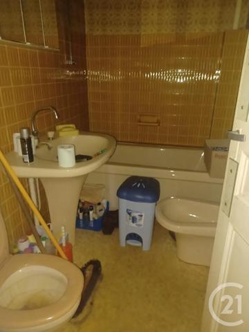 Maison à vendre  10 pièces - 220 m 2   BOURG ARGENTAL  - 42
